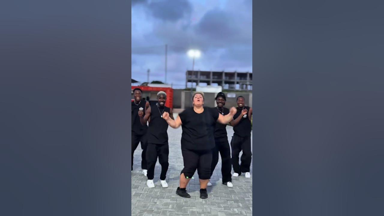Sweet melody with @kacyrondeau #dance #amapianodancechallenge Sweet melody with @kacyrondeau #dance #amapianodancechallenge