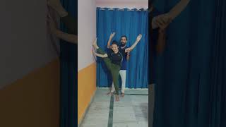 try this asana step by step #tandavasana #yoga #legworkout #strength #youtubeshorts #youtube #yogi