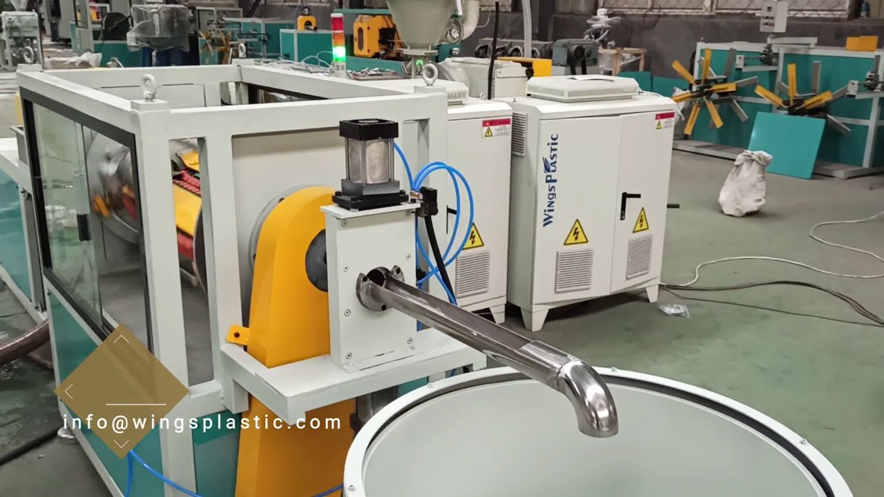 PE PP Spiral Electric Protector & Hydraulic Hose Wrap Protector Hose Production Line Making