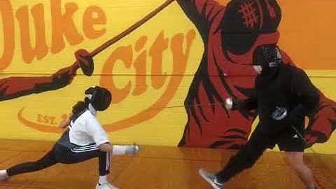 Epee lesson ,variation under the half step with and without engage.