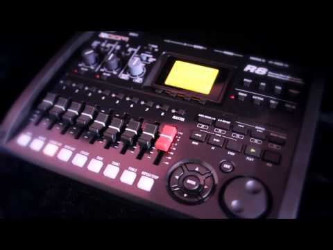 Zoom R8 Recorder,
