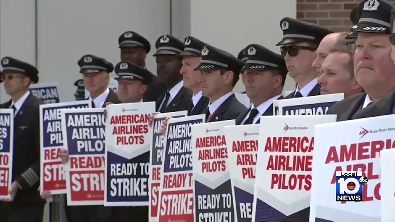 american-airlines-pilots-continue-to-picket-over-wages-working