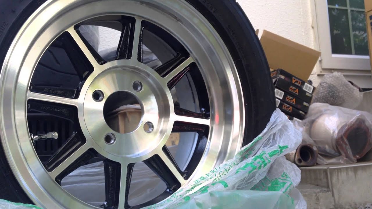 ﾊﾔｼﾚｰｼﾝｸﾞﾎｲｰﾙ 14×6．5J＋13（2） - YouTube