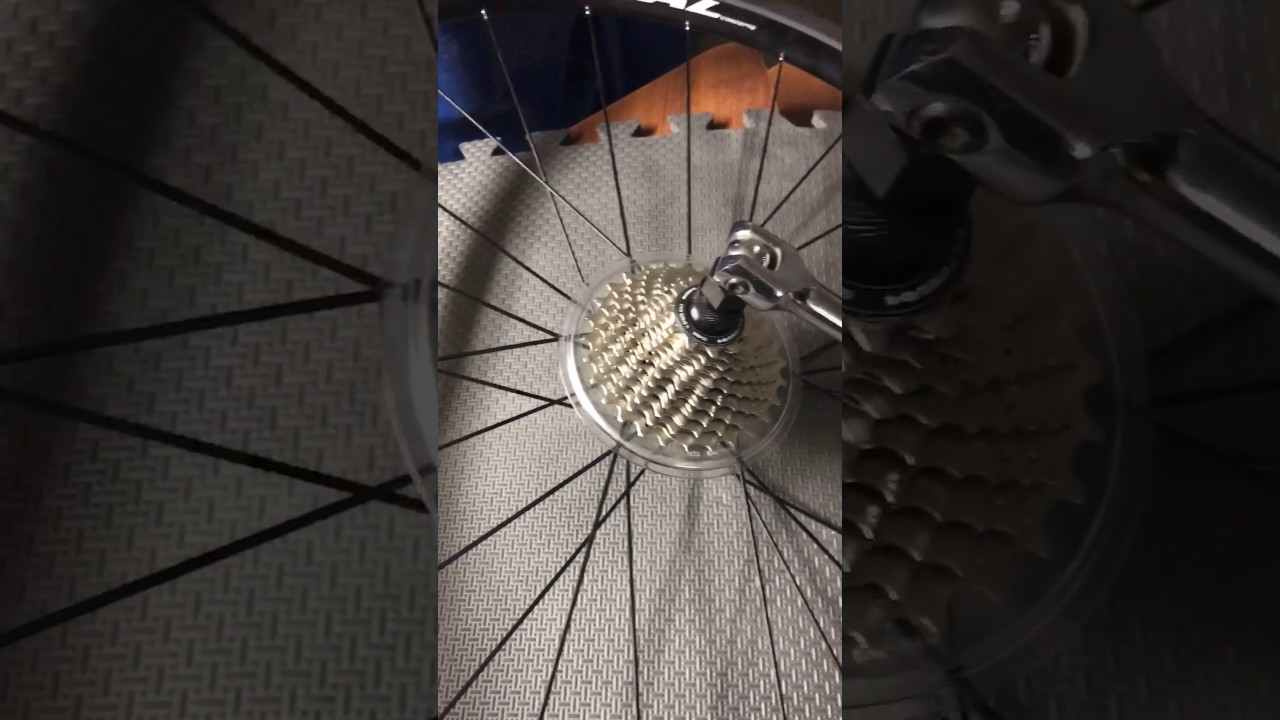 changing cassette on bike