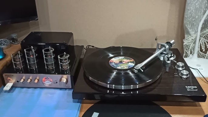 Lenco LBT 188 Turntable - YouTube