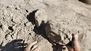 Crumbling playing with soft snappy pure cement chunks... enjoying ..😋 screenshot 3