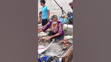 Bún riêu trên ghe độc đáo , đặc sản chợ nổi Cái Răng - Cần Thơ