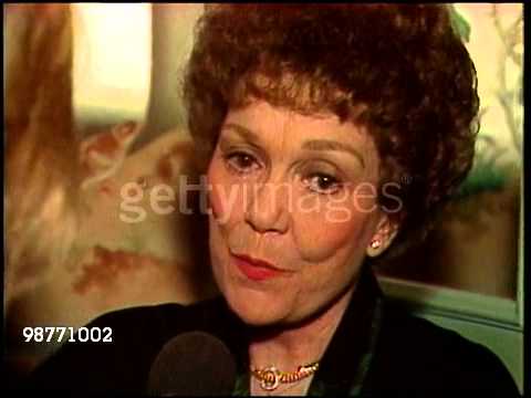 วีดีโอ: Jane Wyman: ชีวประวัติอาชีพชีวิตส่วนตัว