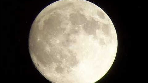 تلاوة خاشعة من سورة القمر للشيخ ادريس ابكر