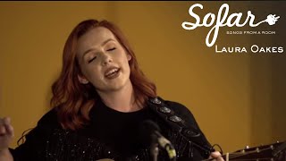 Laura Oakes - Glitter | Sofar London Laura Oakes - Glitter | Sofar London