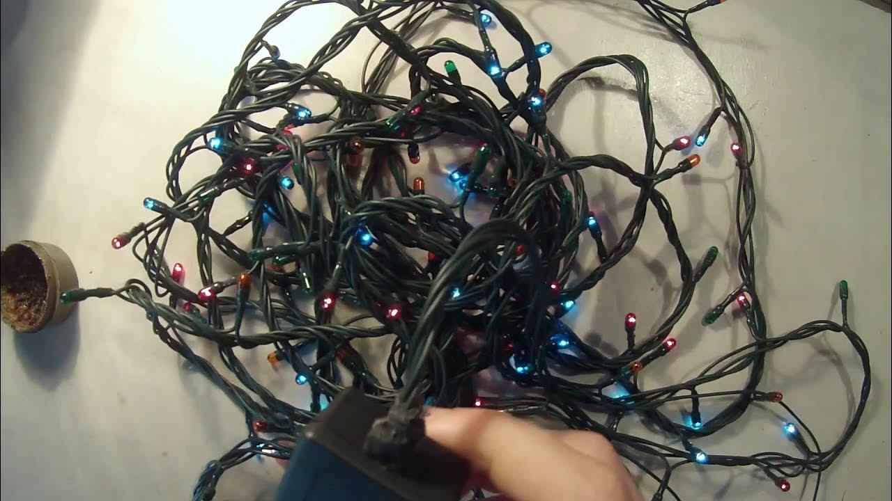 Можно ли соединять гирлянды. Соединение двух гирлянд. Схема подключения уличной гирлянды бахрома. Как соединить гирлянду бахрома между собой. Розетка для гирлянды.