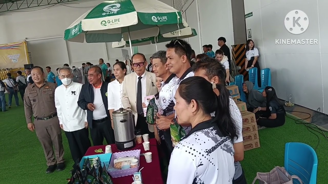 วางพานพุ่มงานกีฬาของสหกรณ์จ.สระแก้ว