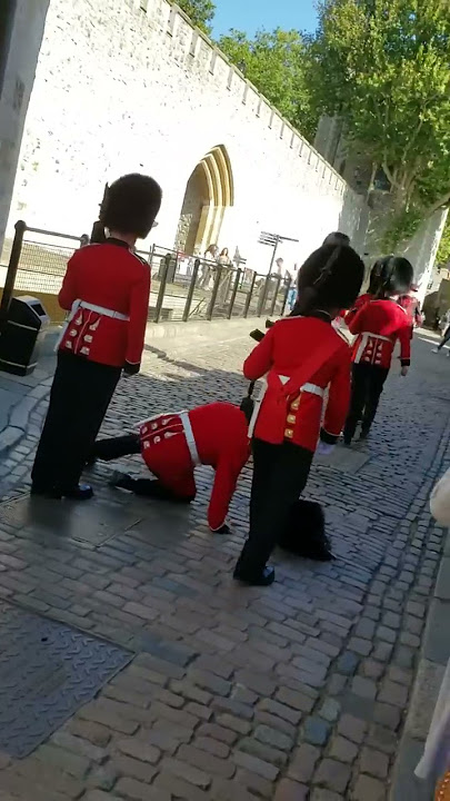 Scottish Guard at the Tower of London 'Man Down '!!!!