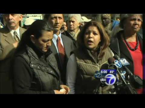 Mexican beaten by 3 racist Blacks in Brooklyn, New...