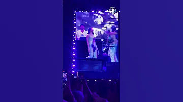 مهرجان العلمين الجديدة تارا عماد ترقص مع ويجز أمام الجمهور نقفل المزيكا 