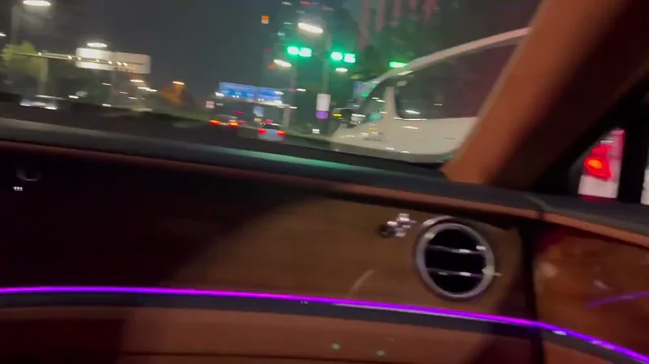 上海賓利女銷售走光被偷拍走紅，賓利最成功的營銷 | 江南體育app | 江南體育官網 | - 天天要聞