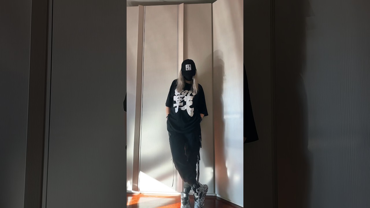 Get ready with me🖤 #darkwear #street #fashion #outfit