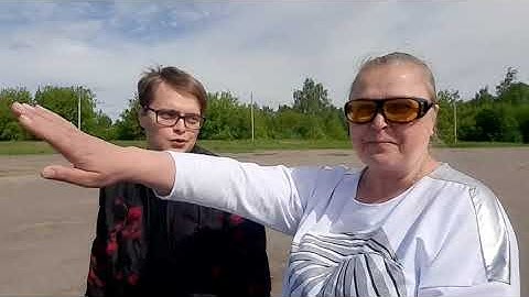 12 градусов всего, а пацаны открыли уже купальный сезон! 😲