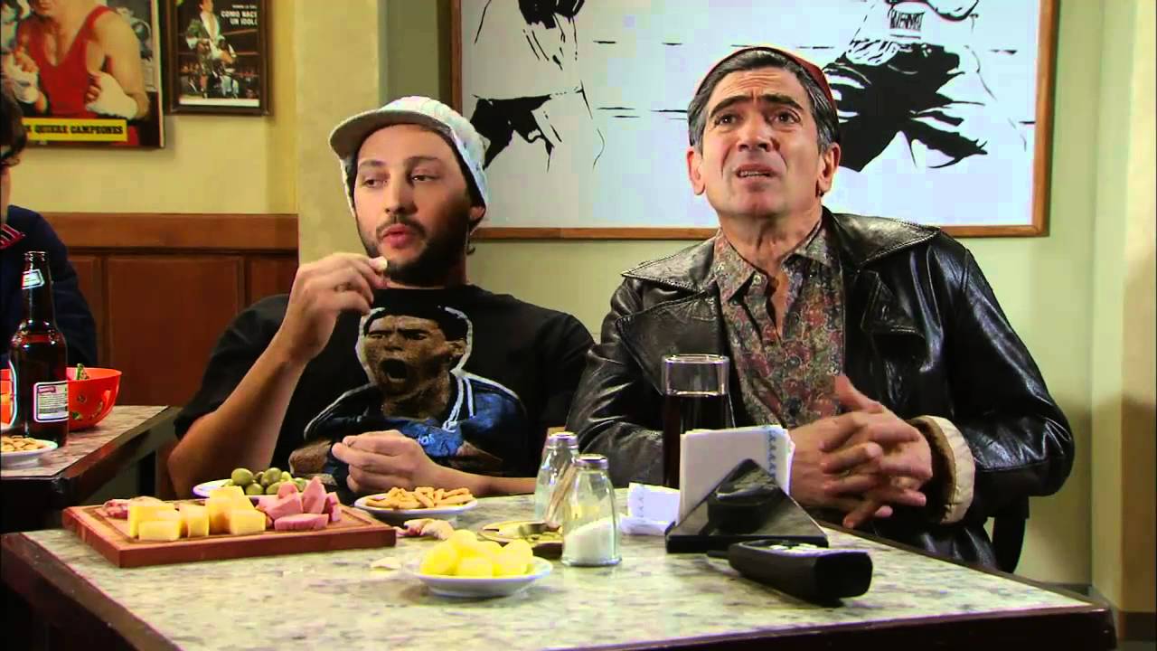 El Turco provoca a Ringo delante de las cámaras - YouTube