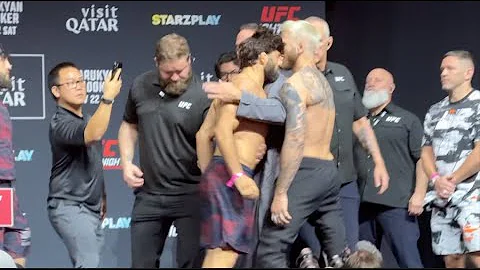 Arman Tsarukyan headbutts Dan Hooker! UFC Qatar: CEREMONIAL WEIGH INS / ARMAN'S DAD REACTION