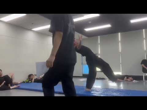 194cm acrobatics