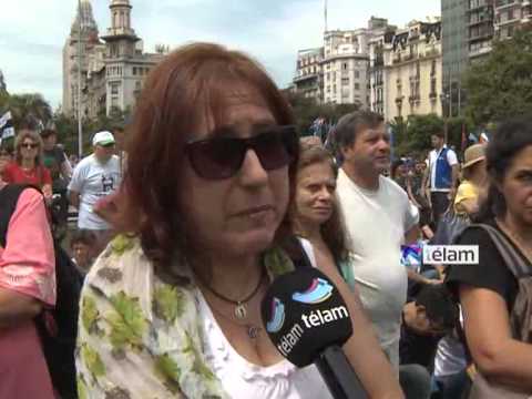 Una plaza repleta escuchó a Cristina en su discurso en el congreso