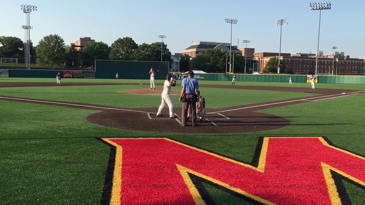 Jared Munoz Double at University of Maryland vs Long Island Titans Baseball 17U - YouTube