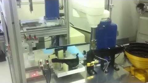 Robotic Vacuum Pick Up Screwdriver with Screw Presenter