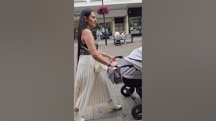 He said to play this song 😍 #london #shopping #time #outfit #ootd #trending