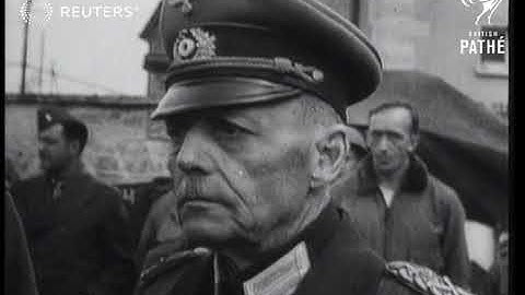 Gerd von Rundstedt geeft zich over (1945)