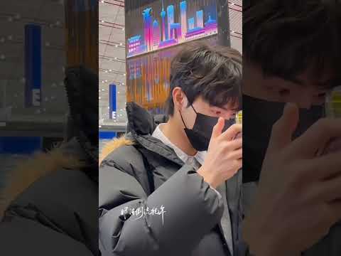 من السهل جد ا مضايقتك 