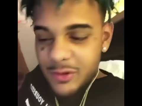 Smokepurpp smoking a carrot
