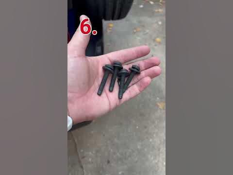 How to fold your Jeep windshield, the right way! - YouTube