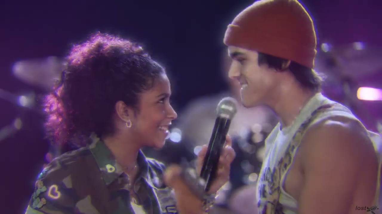 Julie and Luke - i think i'm in love