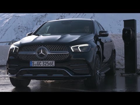 2021-mercedes-benz-gle-coupe-350-de-4matic-introduce