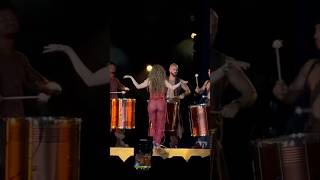 Muévelo muévelo Shakira baila increíble #lmynlworldtour #lmynl #shakira #viral #music #fyp #shorts
