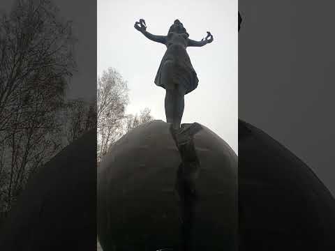 Video: Skulptuuriaia kirjeldus ja foto - Ukraina: Kharkiv