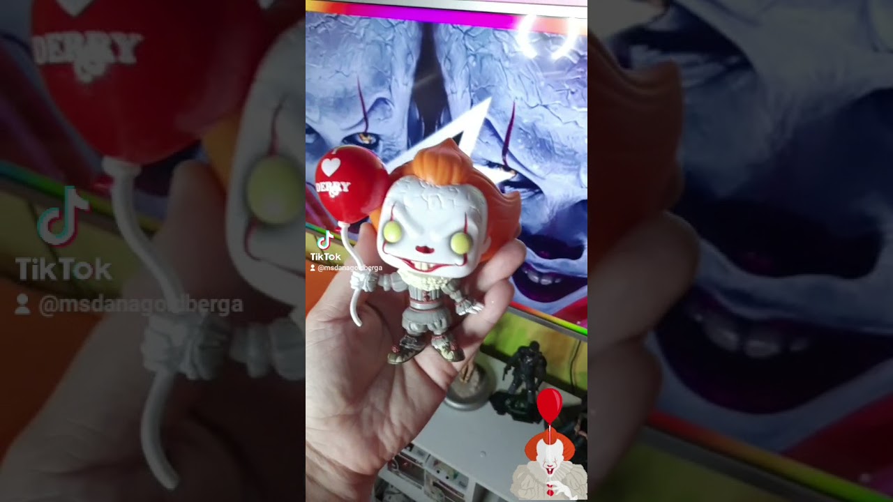 Funko Pop Vinyl  Showcase.  Pennywise With a Balloon 🎈