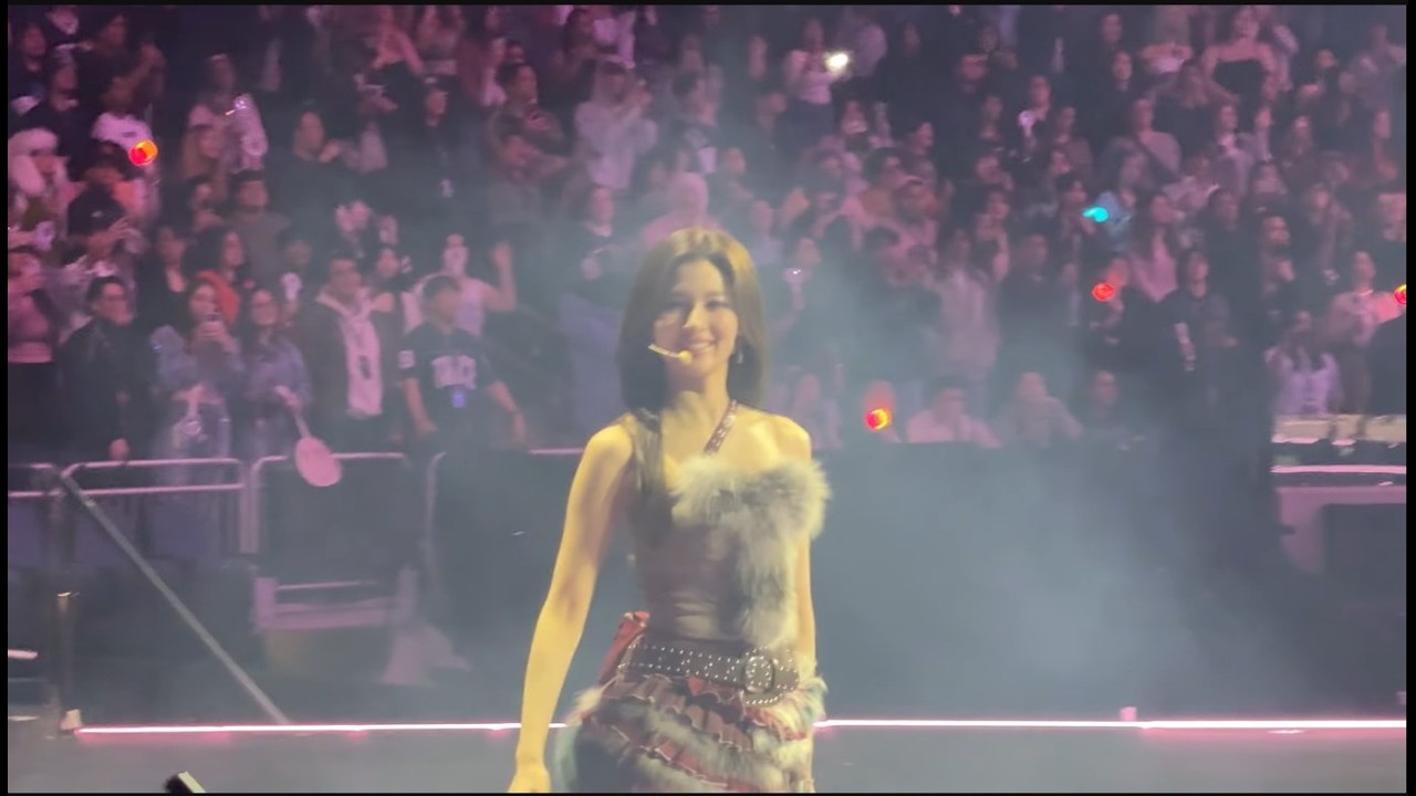 [FANCAM] 2-20-26 - Twice – THIS IS FOR TOUR - New York Day 2 – What Is Love