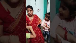 sakshi पान खाके मुँह छिपा रही है viral video