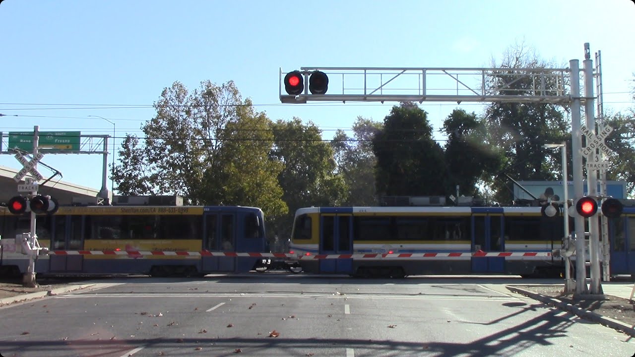 x-street-railroad-crossing-while-closed-for-mow-sacramento-light-rail