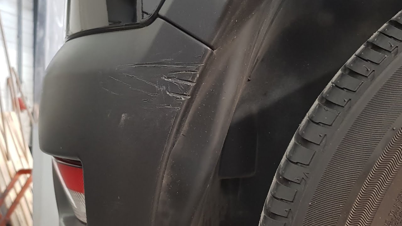 How to Fix Scratches on Car Plastic Exterior: Quick Solutions!