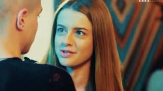 Сериал: &quot; улица&quot; Энн и Макс