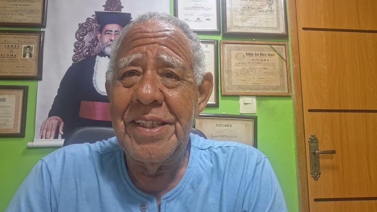 QUANDO O VÉU É TIRADO O APOCALIPSE É COMO HISTÓRIA REVELADA.