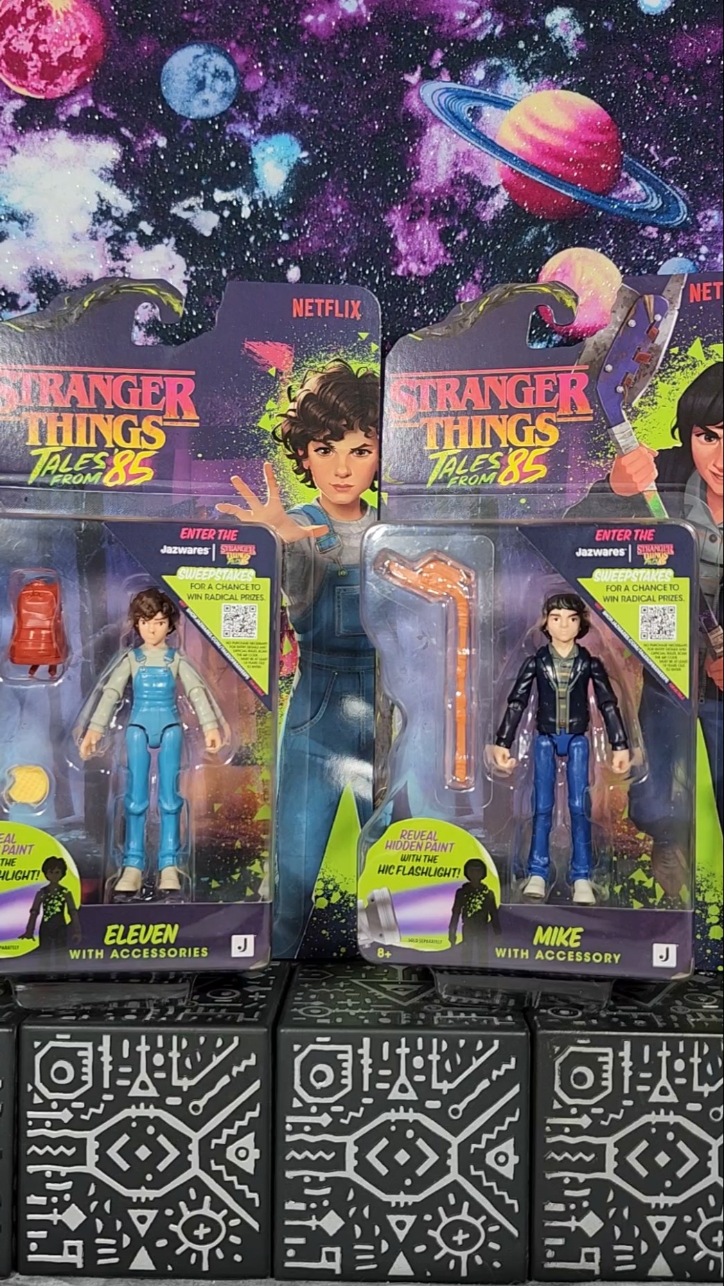 Stranger Things Tales from 85 Jazwares figures Eleven & Mike - YouTube