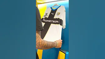 L’équipe de Parma a battu FC￼ milan 2 buts à 1 aujourd’hui le 25/08/2024 thumbnail