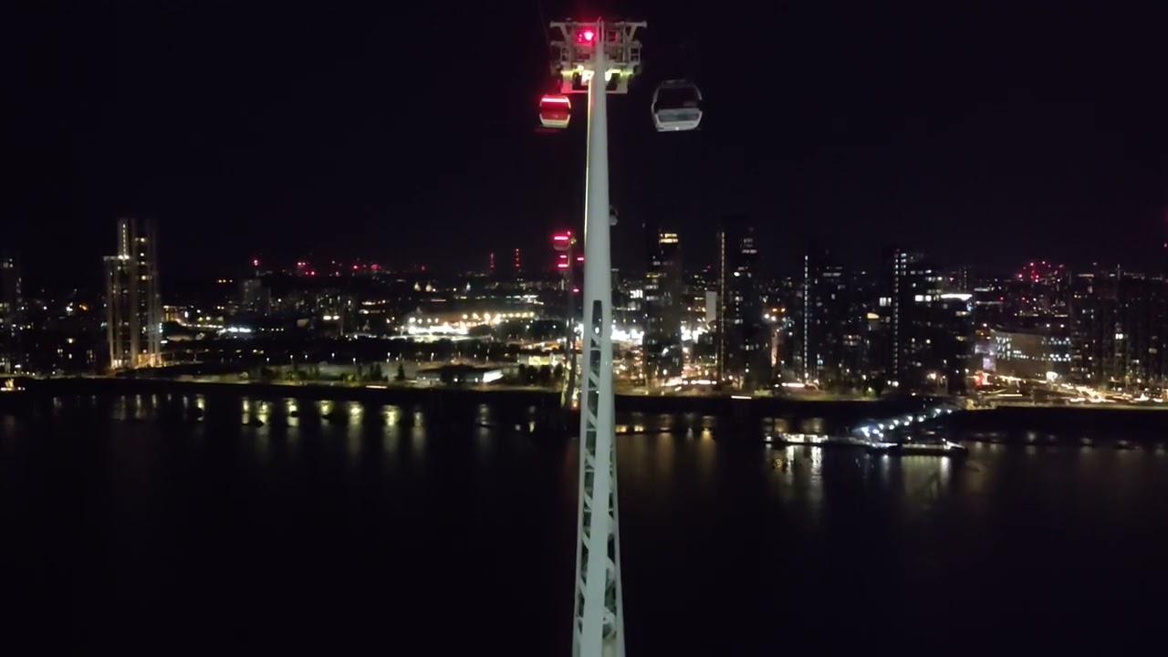 🇬🇧LONDON Night view from cable car (Emirates)