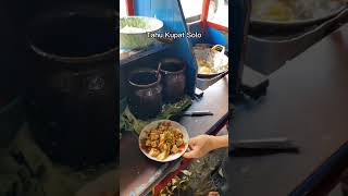 Kuliner Tahu Kupat Terkenal Andalan Warga Solo - Indonesian Street Food #shorts #tahukupat