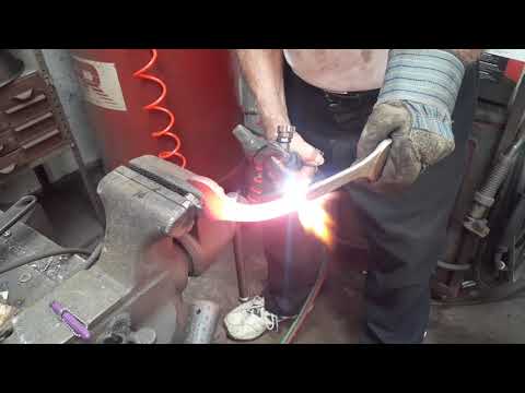 Rollie Gee heating and bending a wrench part 2