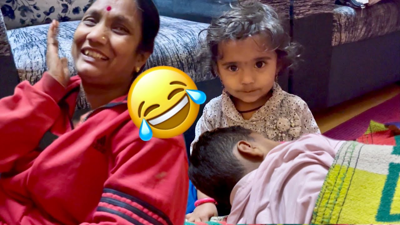 कृष्णा झोपल्यावर पिहु कृष्णाला 😂चावली 👆